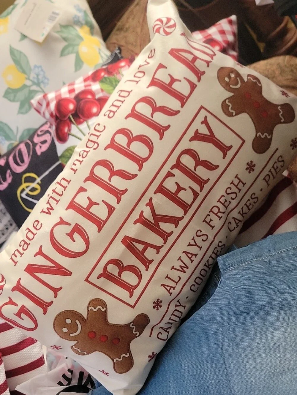 Gingerbread Bakery Holiday Tote and Pillow Set - White and Red